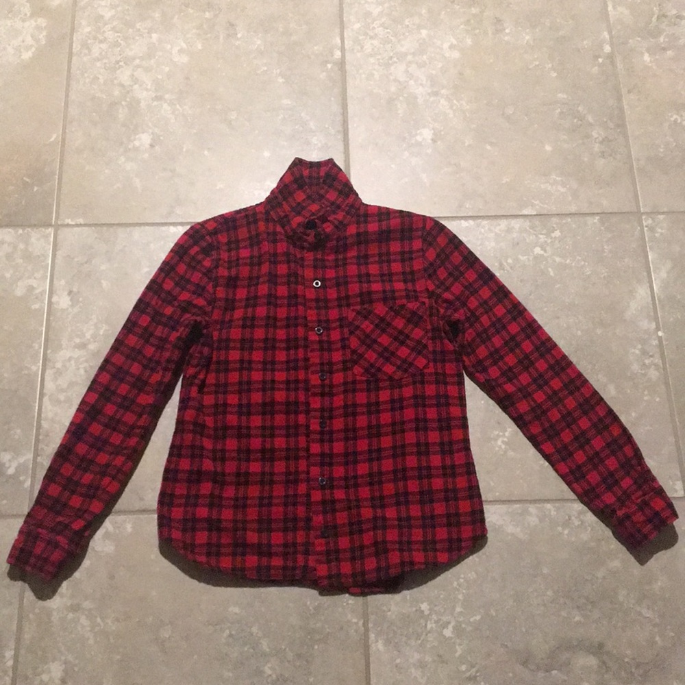 Classic plaid flannel shirt for women